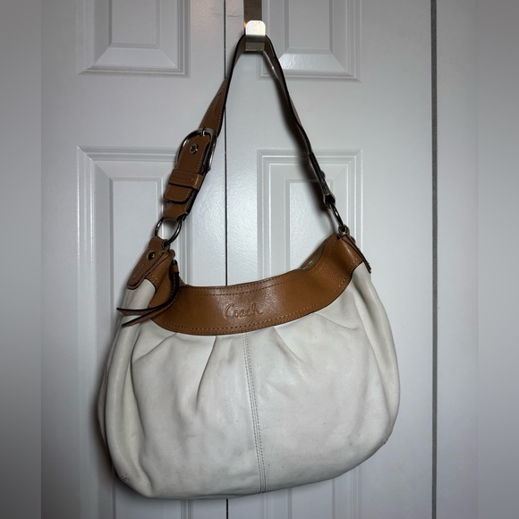 Coach Handbags - Authentic Coach F13731 White Leather Hobo Bag Tan Trim Zip Shoulder Purse